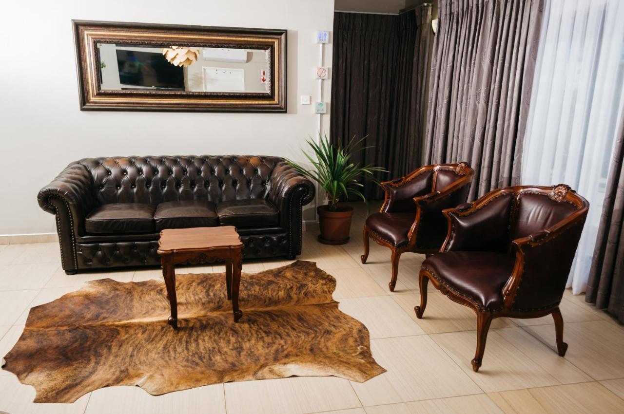 Peaconwood Boutique Villa Palapye Exteriör bild