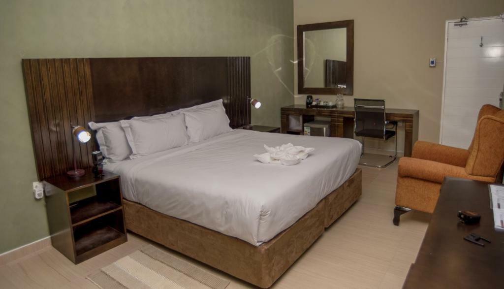 Peaconwood Boutique Villa Palapye Exteriör bild