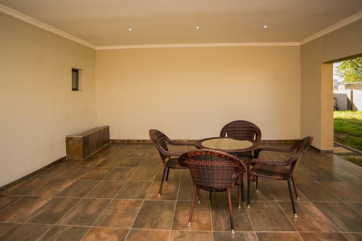 Peaconwood Boutique Villa Palapye Exteriör bild