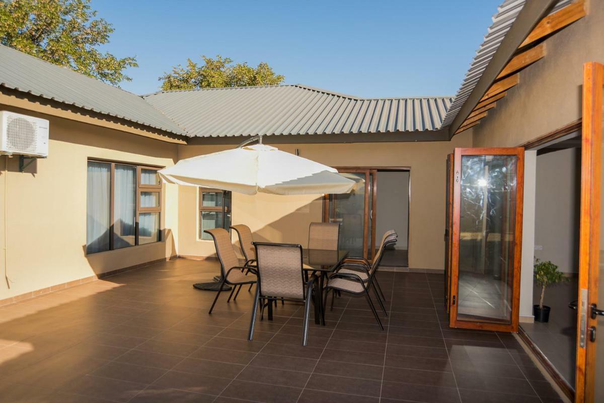 Peaconwood Boutique Villa Palapye Exteriör bild