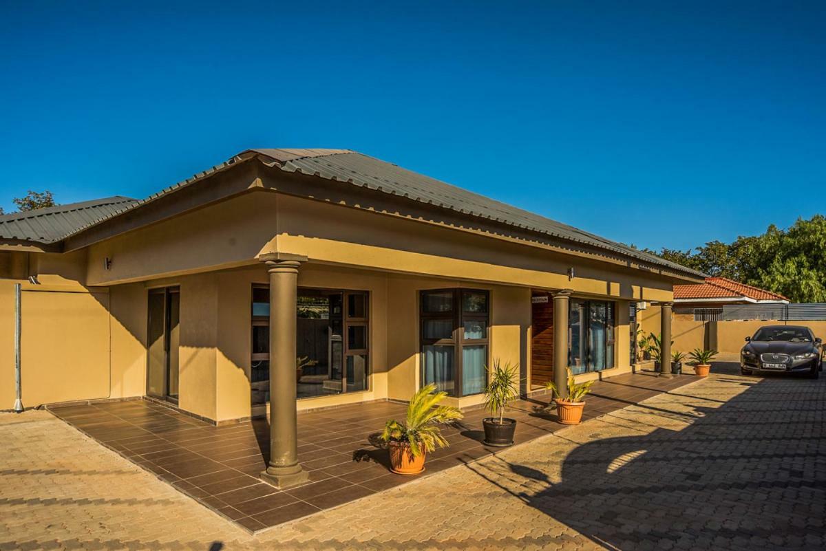 Peaconwood Boutique Villa Palapye Exteriör bild