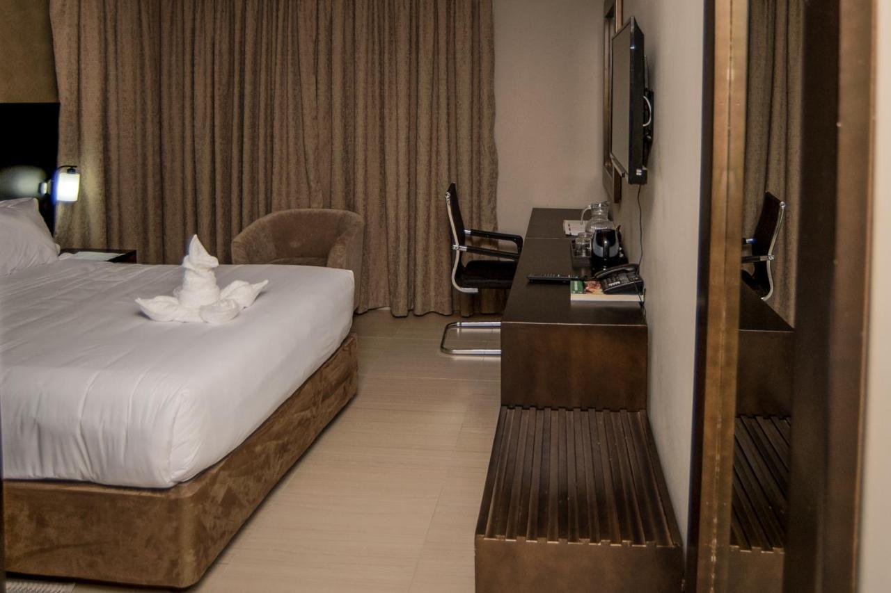 Peaconwood Boutique Villa Palapye Exteriör bild